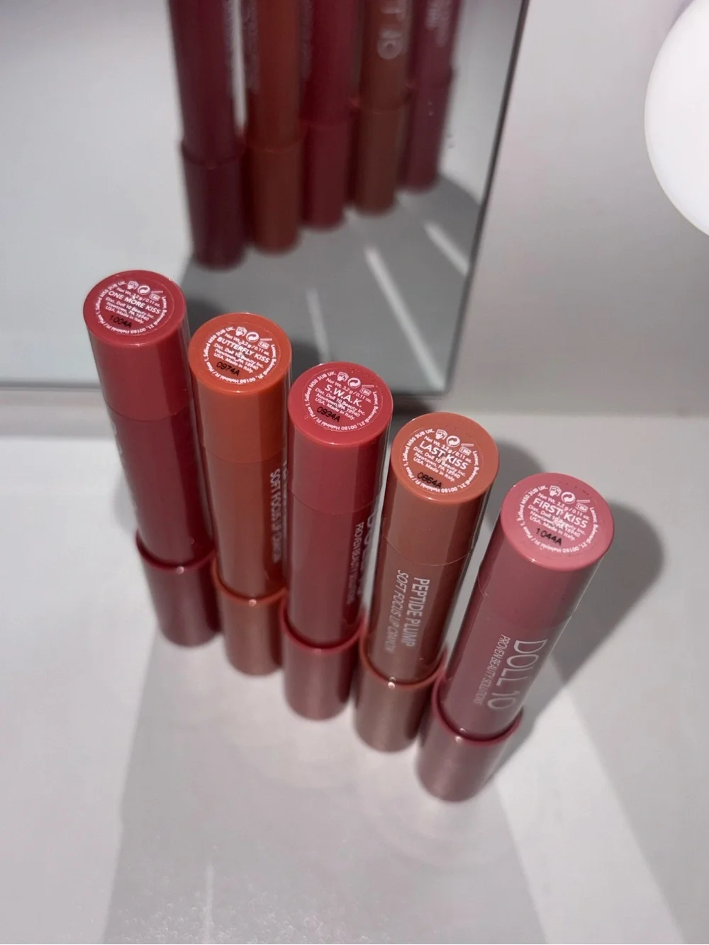 Doll 10 One Kiss At A Time Holiday Lip Crayon Collection